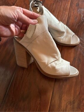 Kelsi Dagger Cream Peep-Toe Block Heel Sandal